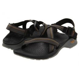 mens wide chacos