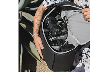Image of Peak Design Everyday 30 Liters Zip Backpack, Black, BEDB-30-BK-2