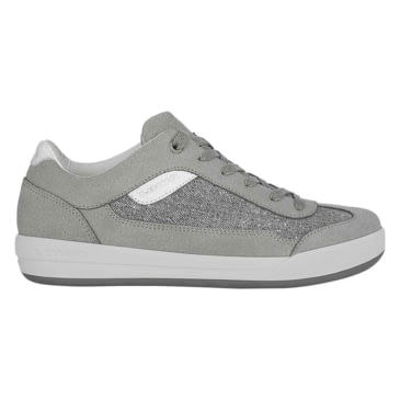 lowa casual shoes