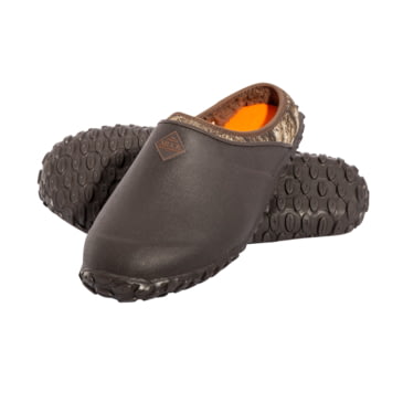 muck clogs mens