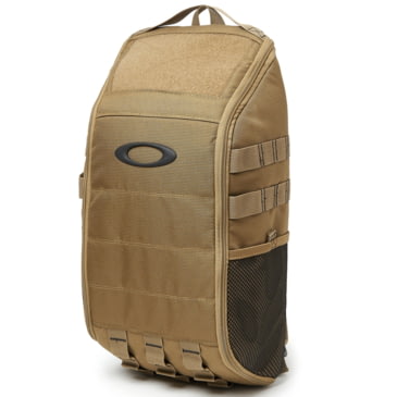 oakley men's extractor sling pack