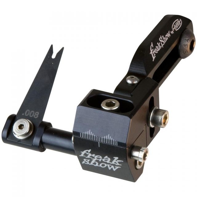 AAE Freak Show Blade Rest, Standard Mount Black RH, CVCAR302 by USA AAE Archery Arrow Rests
