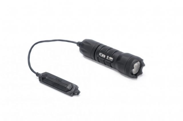 Elzetta Alpha 1-Cell LED Flashlight 415 Lumens w/Crenellated Bezel Ring Flood Lens Remote Tape Switch w/5in Cable Black - Elzetta