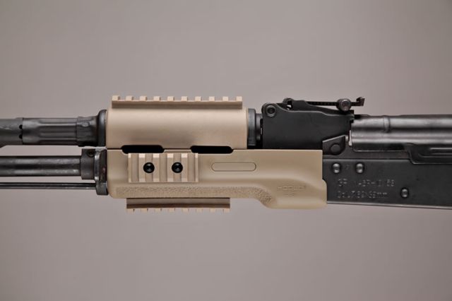 Hogue AK-47/AK-74 Standard Chinese and Russian - Forend with Desert Tan Rubber Gripping Area - Hogue