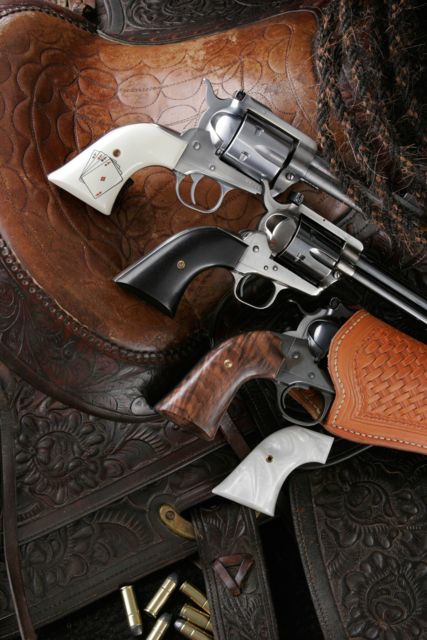 Hogue Ruger Bisley Pau Ferro Cowboy Panels - Hogue