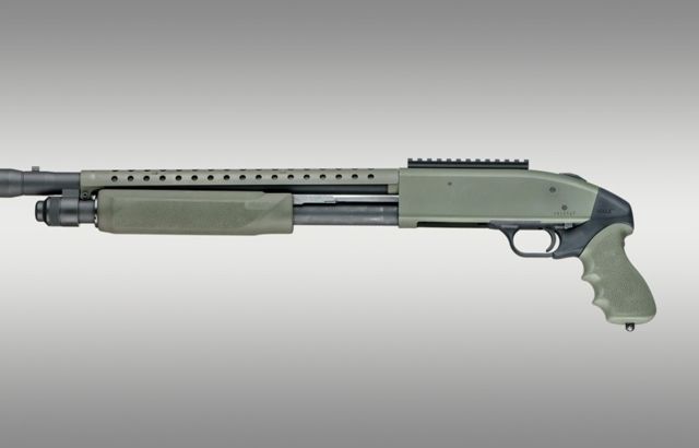 Hogue Mossberg 500 12 Gauge OverMolded Tamer Shotgun Pistol Grip and Forend - Hogue