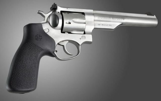 USED Hogue Ruger GP100/Super Redhawk No Finger Groove Rubber Grip Black  EDEMO1 Used Condition Fair Installed/Mounted - Hogue