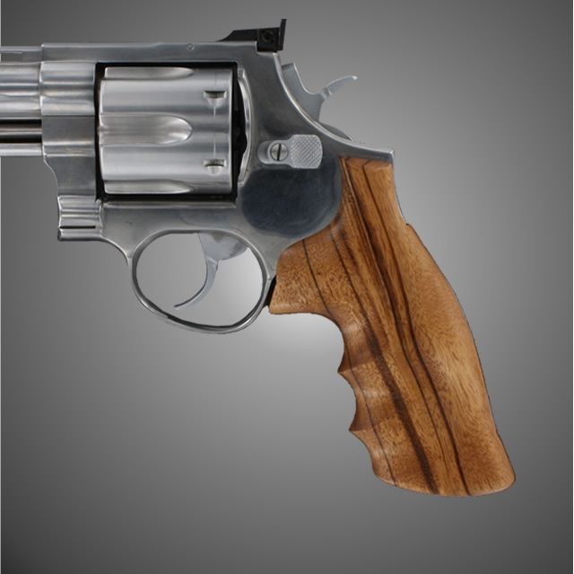 Hogue Taurus Med. & Lg. Sq. Butt Goncalo - Hogue