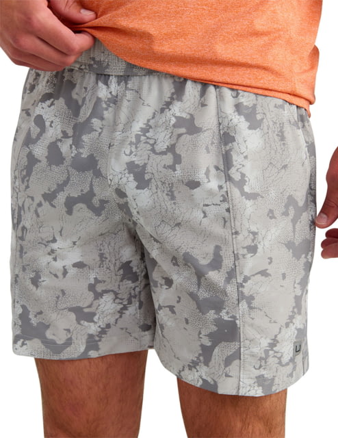 HUK Performance Fishing Airweight Kc Printed Short - Men's Sharkskin Large