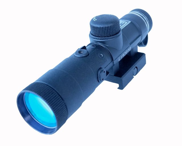 Luna Optics Extended Range Infrared LED Illuminator 850nm Wavelength 450mW Output Picatinny/ Weaver Rail Bracket Black - Luna Optics