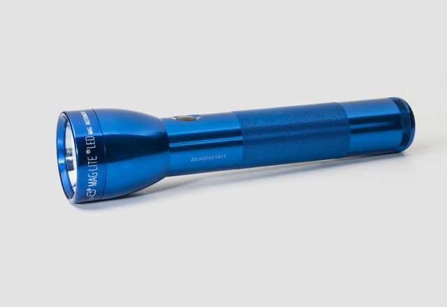 Maglite 3rd Gen 2DCell LED Flashlight524 LumensBlue ST23115 - Maglite