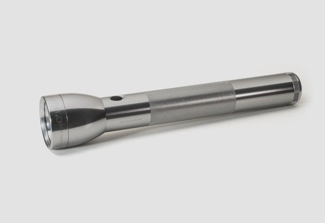 Maglite 3rd Gen 3DCell LED Flashlight625 LumensSilver - Maglite