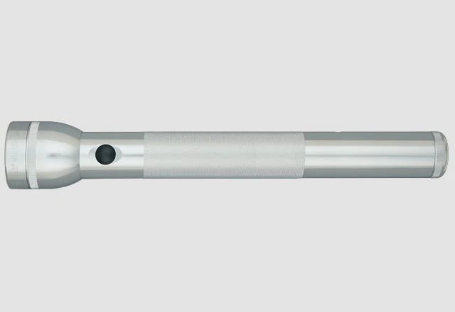 Maglite 4 D-Cell Incandescent Xenon Flashlight D Cell Alkaline White 98 Lumens Silver Blister - Maglite