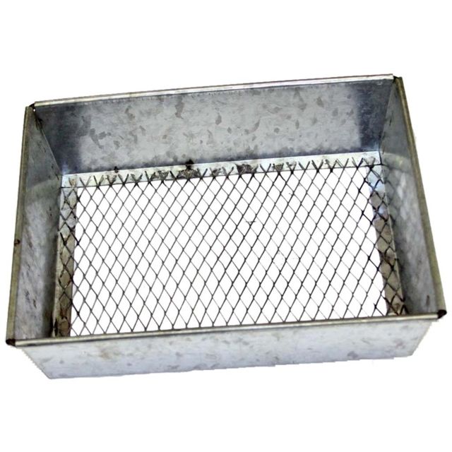 Minnesota Trapline Metal Dirt Sifter Silver