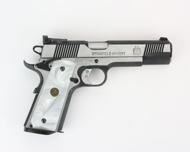 Pachmayr 1911 White Pearl Smooth Firearm Grip