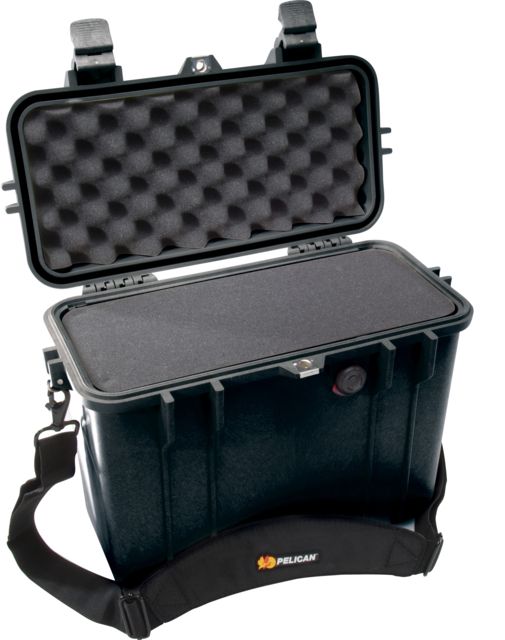 Pelican  Protector Medium Top Loader 17x9.6x13in Case Black w/ Foam - Pelican