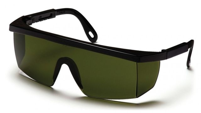 Pyramex Integra Safety Glasses - 3.0 IR Filter Lens Lens Black Frame - Pyramex