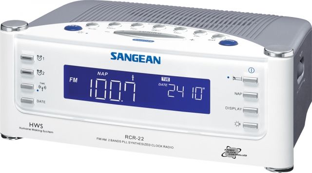 Sangean AM/FM/Aux Atomic Clock Radio White/ silver - Sangean
