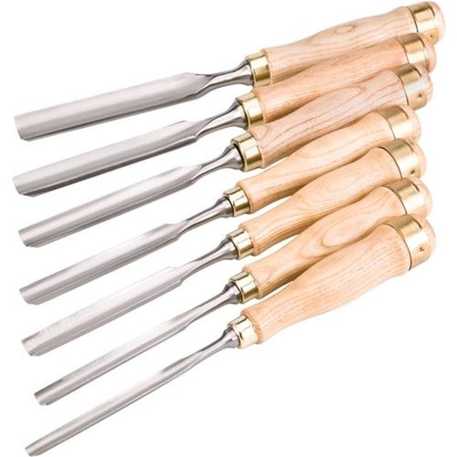 Shop Fox 7 Pc. Gouge Chisel Set Chrome Vanadium Steel Ash Handles 10.75in. to 12in. Long Overall