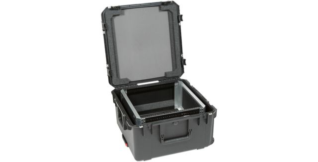 SKB Cases Seres Case Wth Removeable 10U Alumnum Shallow Rack Cage Tsa Locks Wheels - SKB Cases