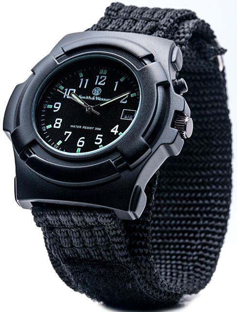 Smith & Wesson Men's Lawman Basic Round Black Face Watch SWW-11B GLOW SWW-11BGLOW - Smith & Wesson