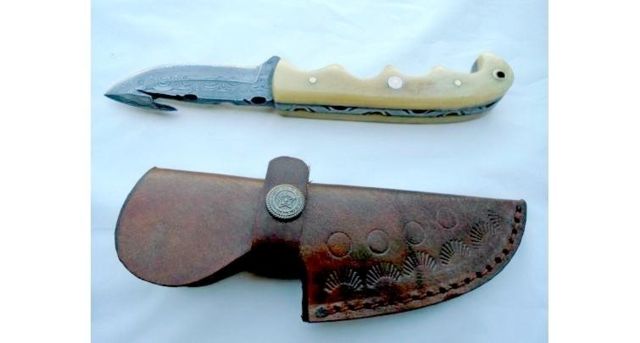 Titan Damascus Steel Fixed Blade Guthook Skinning Knife 8in TD-055 - Titan International Knives