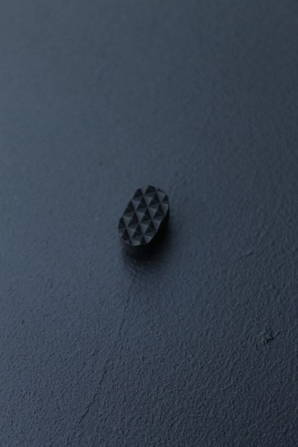 V Seven Ultra-Light Mag Catch/Release Diamond - V Seven