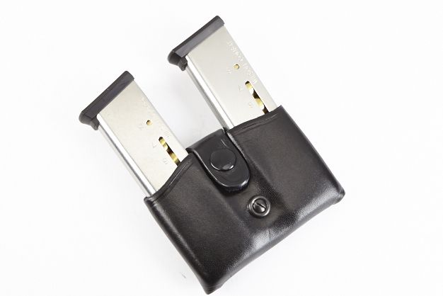 Wilson Combat Double Magazine Pouch 1911 Right or Left Hand 1.5in Belt Black Leather - Wilson Combat