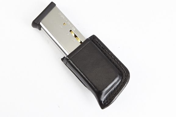 Wilson Combat Single Snap Magazine Pouch 1911 Right Hand 1.5in Belt Black Leather - Wilson Combat