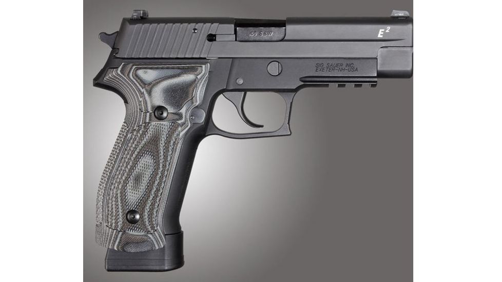 23177-hogue-sig-sauer-p226-da-sa-magrip