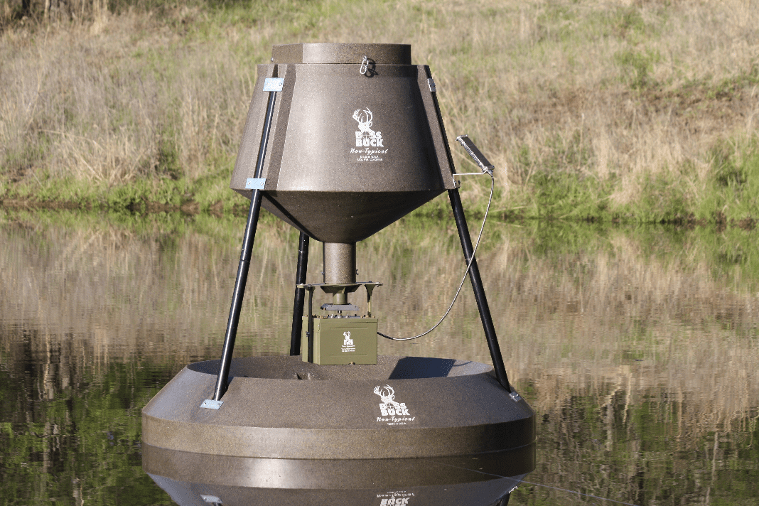 Boss Buck Gravity Protein Deer Feeder - Moultrie 13375 55 Gallon Drum Gravity Tripod Deer Corn ... / Boss buck feeders have been leading the way in deer feeders for almost 2 decades.