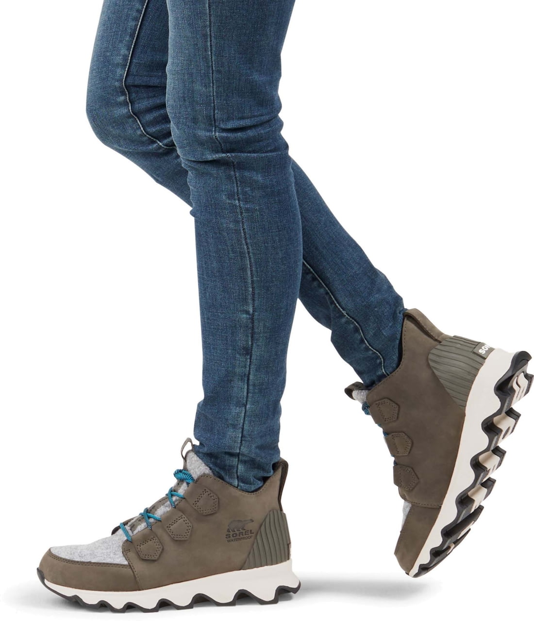 sorel kinetic snowboots